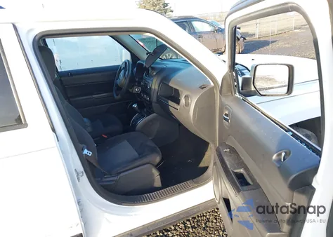 2016 Jeep Patriot Sport z USA, uszkodzony, nr VIN 1C4NJRBBXGD520179